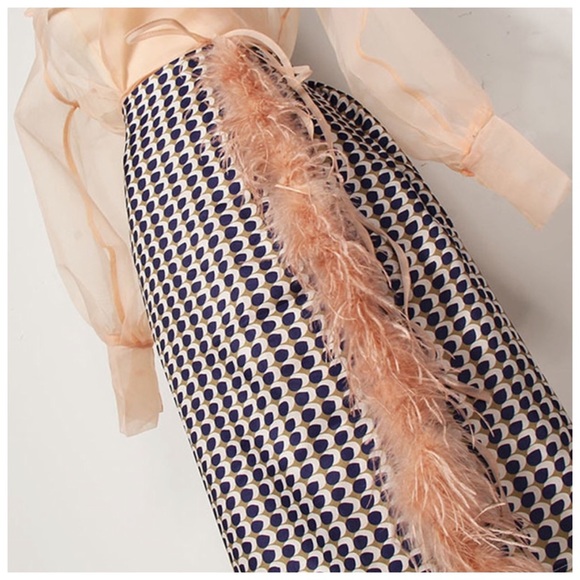 Feather Wrap Geometric Print Skirt - Picture 4 of 7